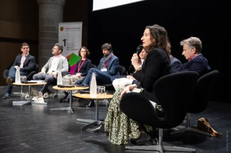 Construire des territoires numériques solidaires